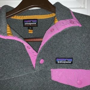 Women’s Patagonia pullover-rarely worn